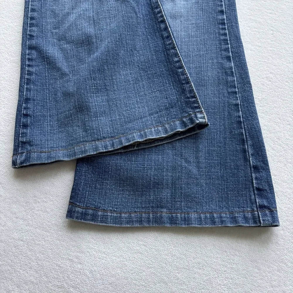 Levis Women Jeans Size 12 537 Low Flare Blue Medium‎ Wash Denim (approx 32x28)